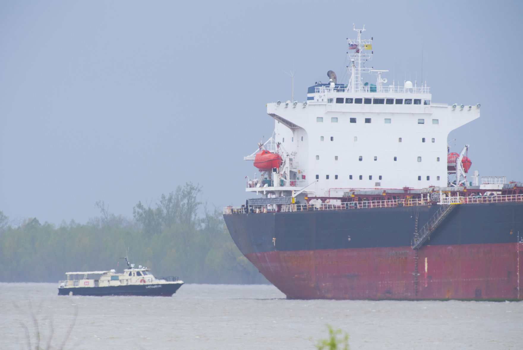 BR.boatsunk TS.031519 TS 305.jpg